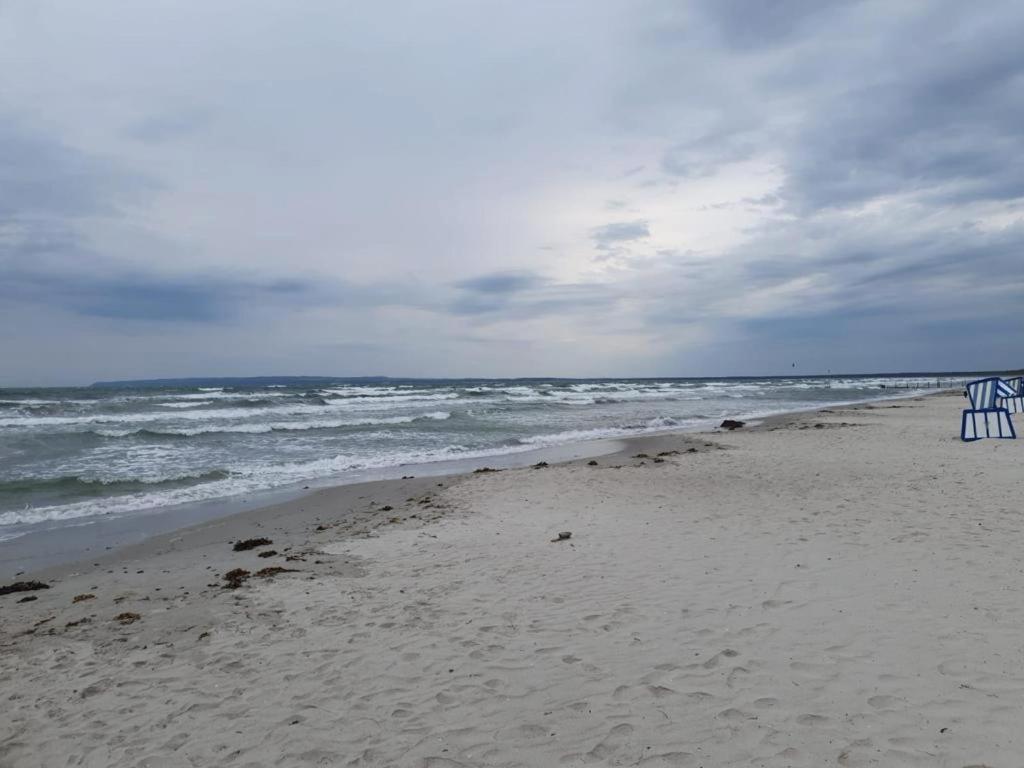 Haus Am Strand Бреге Екстериор снимка